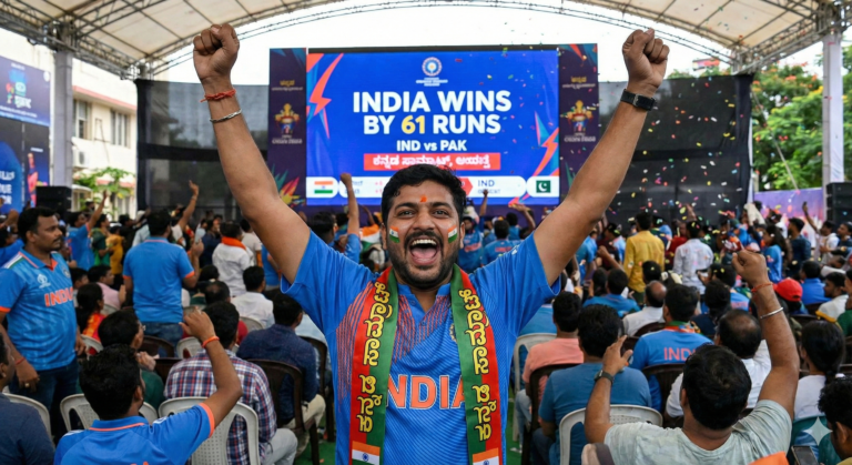 🇮🇳 ಕೊಲಂಬೊದಲ್ಲಿ ಕೇಸರಿ ಕಹಳೆ: ಪಾಕ್ ಸೈನ್ಯಕ್ಕೆ ‘ಧೂಳಿಪಟ’ದ ರುಚಿ ತೋರಿಸಿದ ಟೀಂ ಇಂಡಿಯಾ!