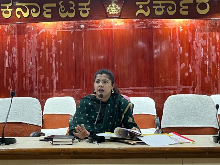 ಕಲಬುರಗಿಯಲ್ಲಿ ನಕಲಿ ವೈದ್ಯರ ಬೇಟೆ: 136 ಮಂದಿಗೆ ಬರೋಬ್ಬರಿ 45.80 ಲಕ್ಷ ರೂ. ದಂಡ, ಆಸ್ತಿ ಜಪ್ತಿಗೆ ಡಿಸಿ ಖಡಕ್ ಆದೇಶ