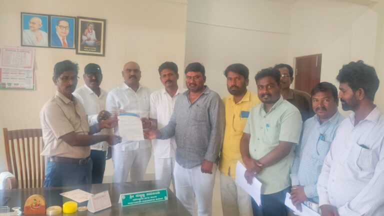 ಚಿಂಚೋಳಿ ತಾಲೂಕಿನ: ಗ್ರಾ.ಪಂ.ಗಳಲ್ಲಿ ಅಂಬೇಡ್ಕರ್ ಜಯಂತಿ ಆಚರಣೆಗೆ ಮುನ್ನ ಪೂರ್ವ ಭಾವಿ ಸಭೆ ಕರೆಯಲು;  ಪರಿಶಿಷ್ಟ ಜಾತಿಯ ಬಲಗೈ ಸಮಾಜದ ವತಿಯಿಂದ ಅಧಿಕಾರಿಗಳಿಗೆ ಮನವಿ