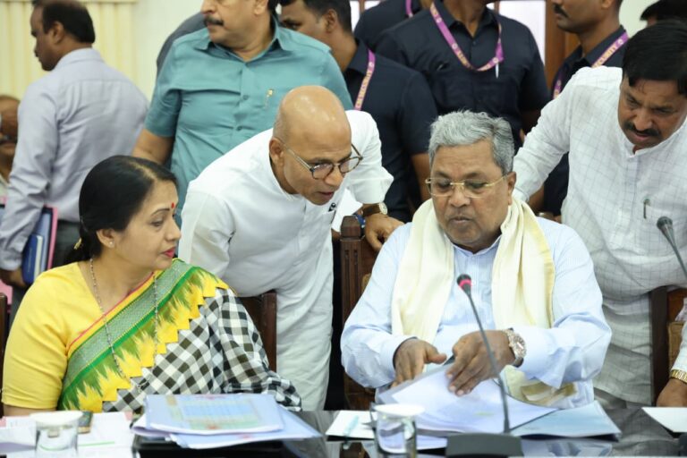 ರಾಜ್ಯದಲ್ಲಿ ಕುಡಿಯುವ ನೀರು, ಕೃಷಿ ಸಿದ್ಧತೆ: ವಿಧಾನಸೌಧದಲ್ಲಿ ಸಿಎಂ ಸಿದ್ದರಾಮಯ್ಯ ನೇತೃತ್ವದ ಮಹತ್ವದ ಸಭೆ