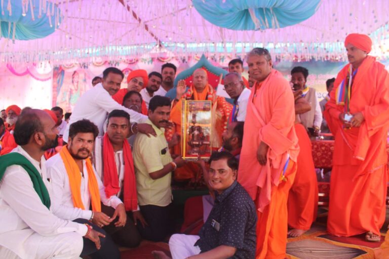 ವೀರಶೈವ-ಲಿಂಗಾಯತ ಒಂದೇ: ಸಮಾಜ ಒಡೆಯುವ ರಾಜಕೀಯ ಷಡ್ಯಂತ್ರಕ್ಕೆ ಬಲಿಯಾಗದಿರಿ – ಶ್ರೀಶೈಲ ಜಗದ್ಗುರುಗಳ ಖಡಕ್ ಎಚ್ಚರಿಕೆ