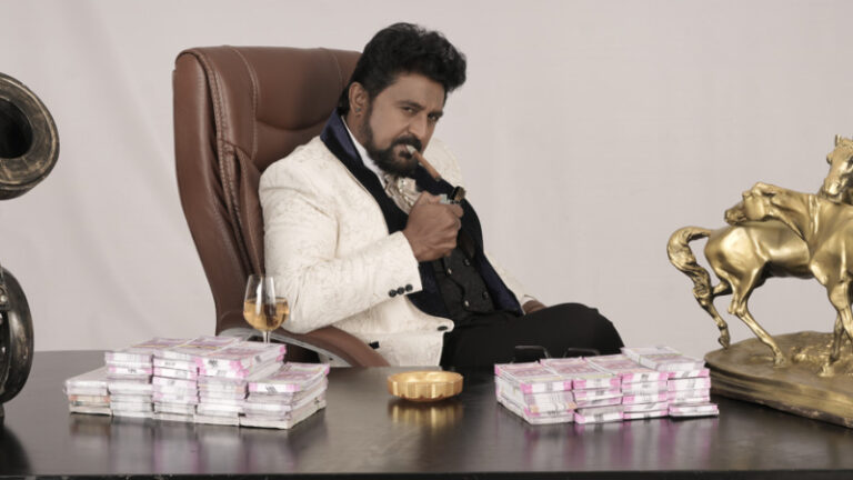 ಕಾಮಿಡಿ ಕಿಂಗ್ ಕೋಮಲ್ ಹುಟ್ಟುಹಬ್ಬಕ್ಕೆ ಬಿಗ್ ಸರ್ಪ್ರೈಸ್: ಸಖತ್ ಸ್ಟೈಲಿಶ್ ಲುಕ್‌ನಲ್ಲಿ ‘ರೋಲೆಕ್ಸ್’ ಪೋಸ್ಟರ್ ರಿಲೀಸ್!