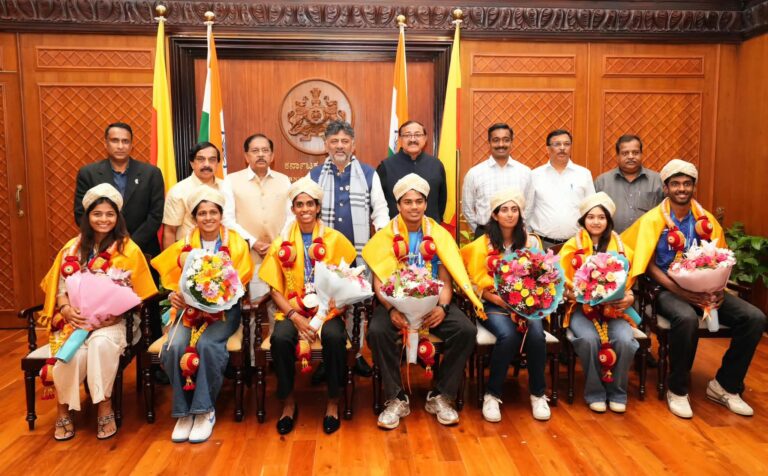 2026ರ ಏಷ್ಯನ್ ಗೇಮ್ಸ್: ನಾಡಿನ ಕೀರ್ತಿ ಪತಾಕೆ ಹಾರಿಸಿದ ಕ್ರೀಡಾತಾರೆಗಳಿಗೆ ವಿಧಾನಸೌಧದಲ್ಲಿ ಭವ್ಯ ಸನ್ಮಾನ; ಬೆನ್ನು ತಟ್ಟಿದ ಸಿಎಂ ಡಿ.ಕೆ. ಶಿವಕುಮಾರ್